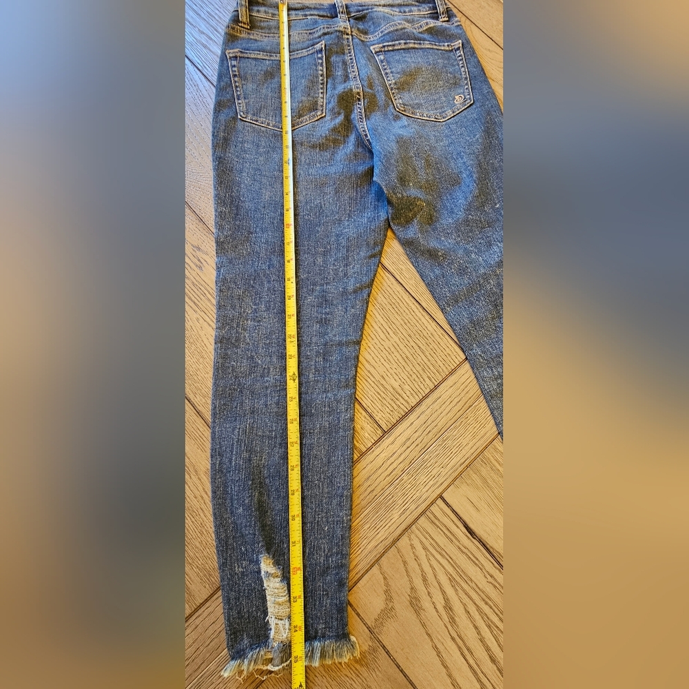 Distressed Jeans - Picture 10 of 15
